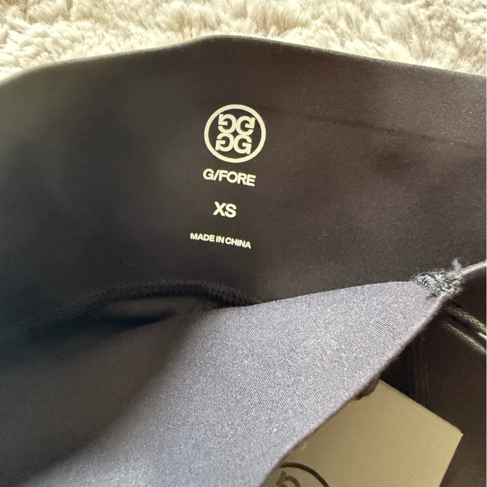 G/FORE SOFT TECH OPS HIGH RISE COMPRESSION LEGGING - Picture 9 of 10